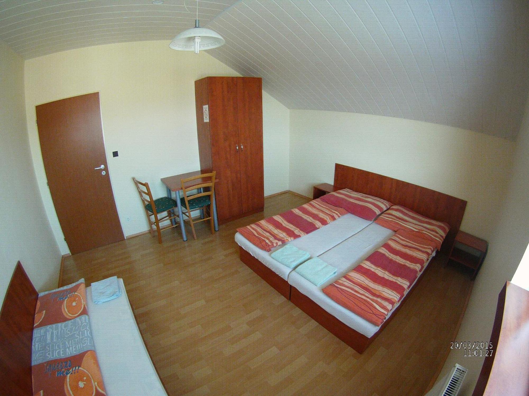 Penzion Kaplna Habitación foto