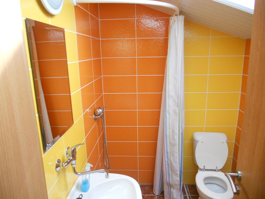 Penzion Kaplna Habitación foto
